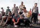 Libur-Lebaran-Kapolres-Jember-dan-Jajaran-Patroli-Dialogis-di-Lokasi-Wisata